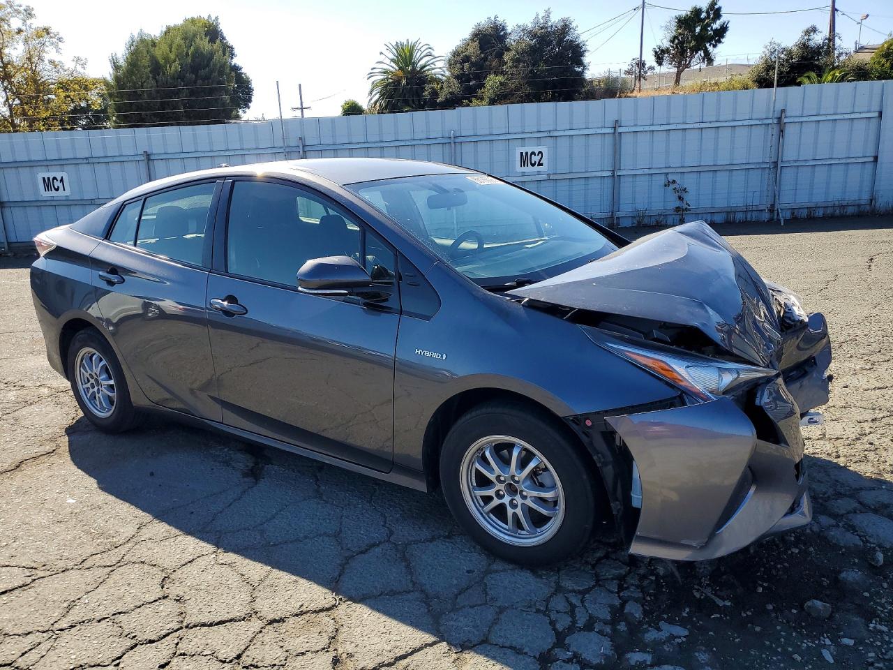 2016 TOYOTA PRIUS THREE — снимка 4