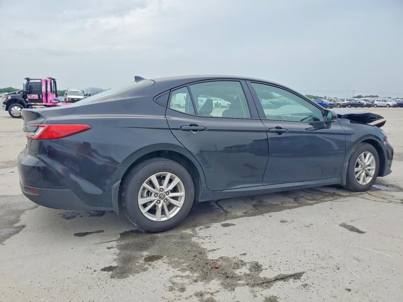 2026 TOYOTA CAMRY LE — снимка 3