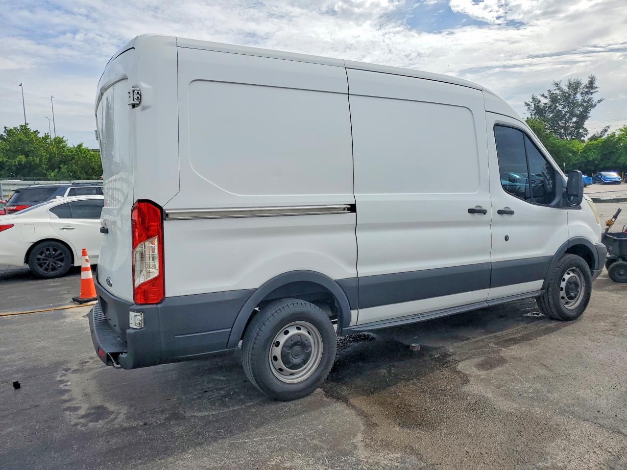 2015 FORD TRANSIT T-250 — снимка 3