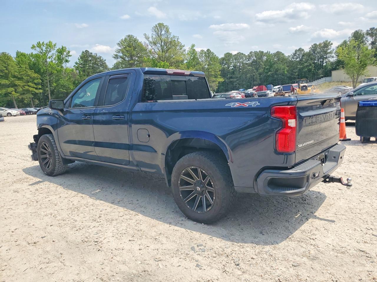 2020 CHEVROLET SILVERADO K1500 RST — снимка 2
