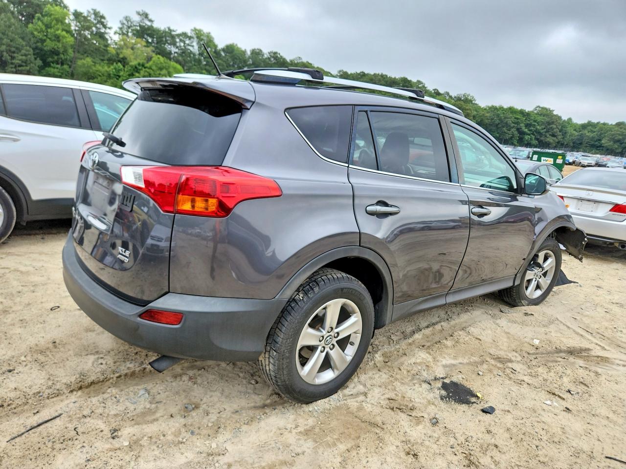 2015 TOYOTA RAV4 XLE — снимка 4