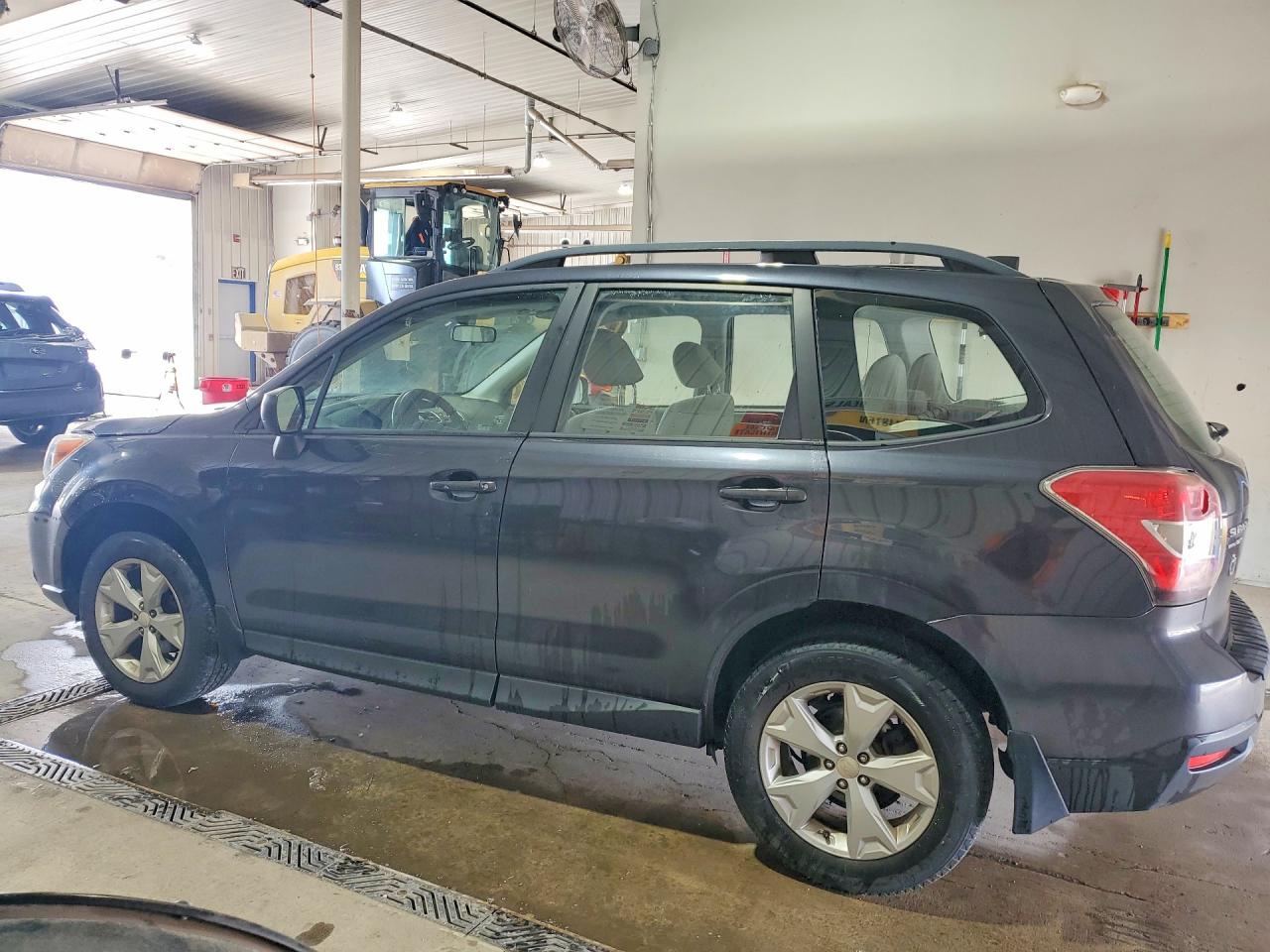 2016 SUBARU FORESTER 2.5I — снимка 2