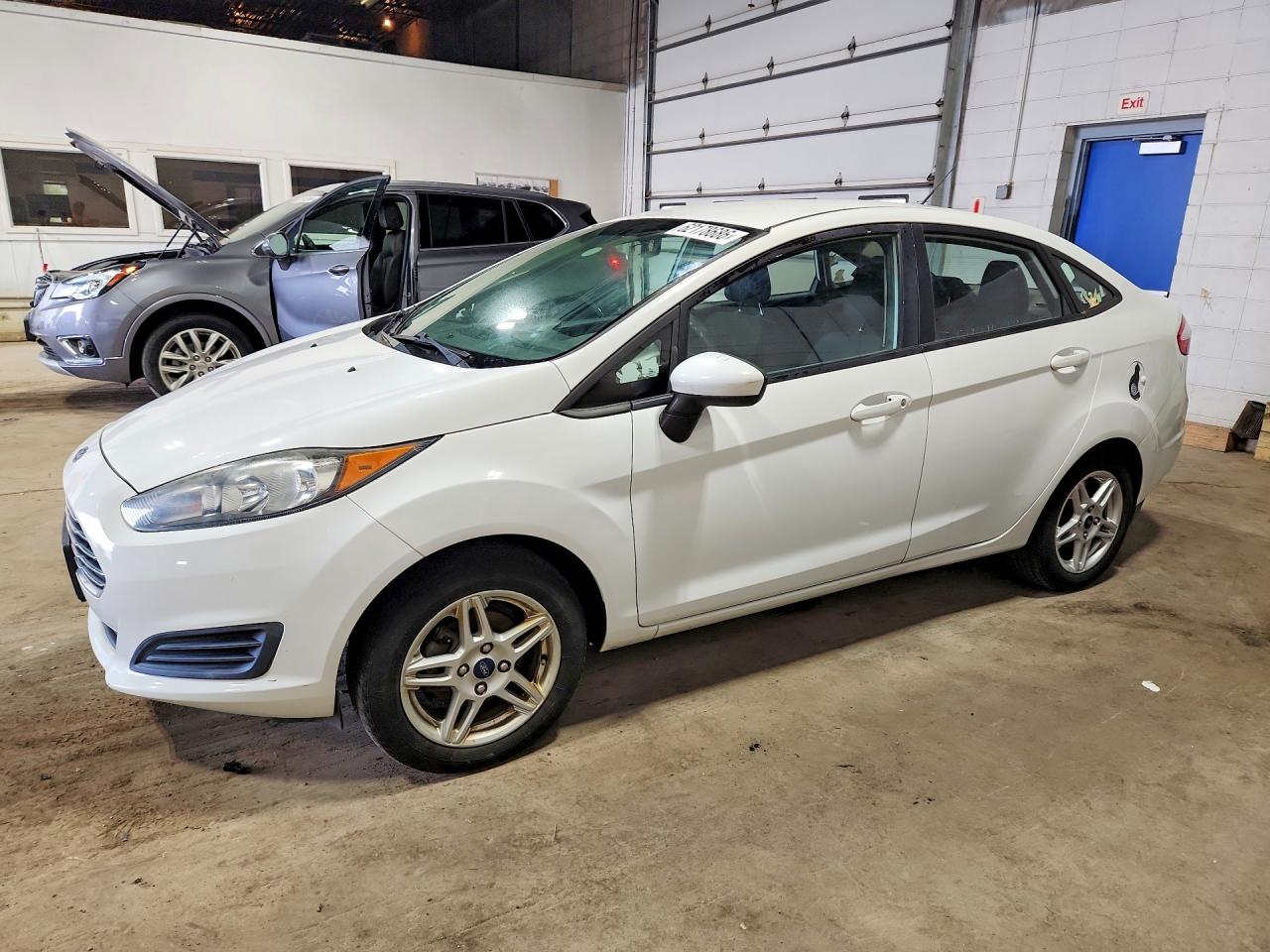 2017 FORD FIESTA SE