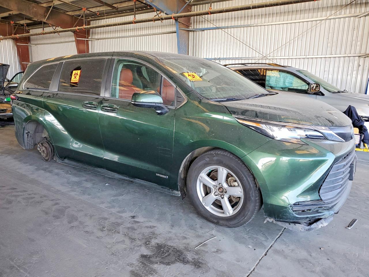 2021 TOYOTA SIENNA LE — снимка 4