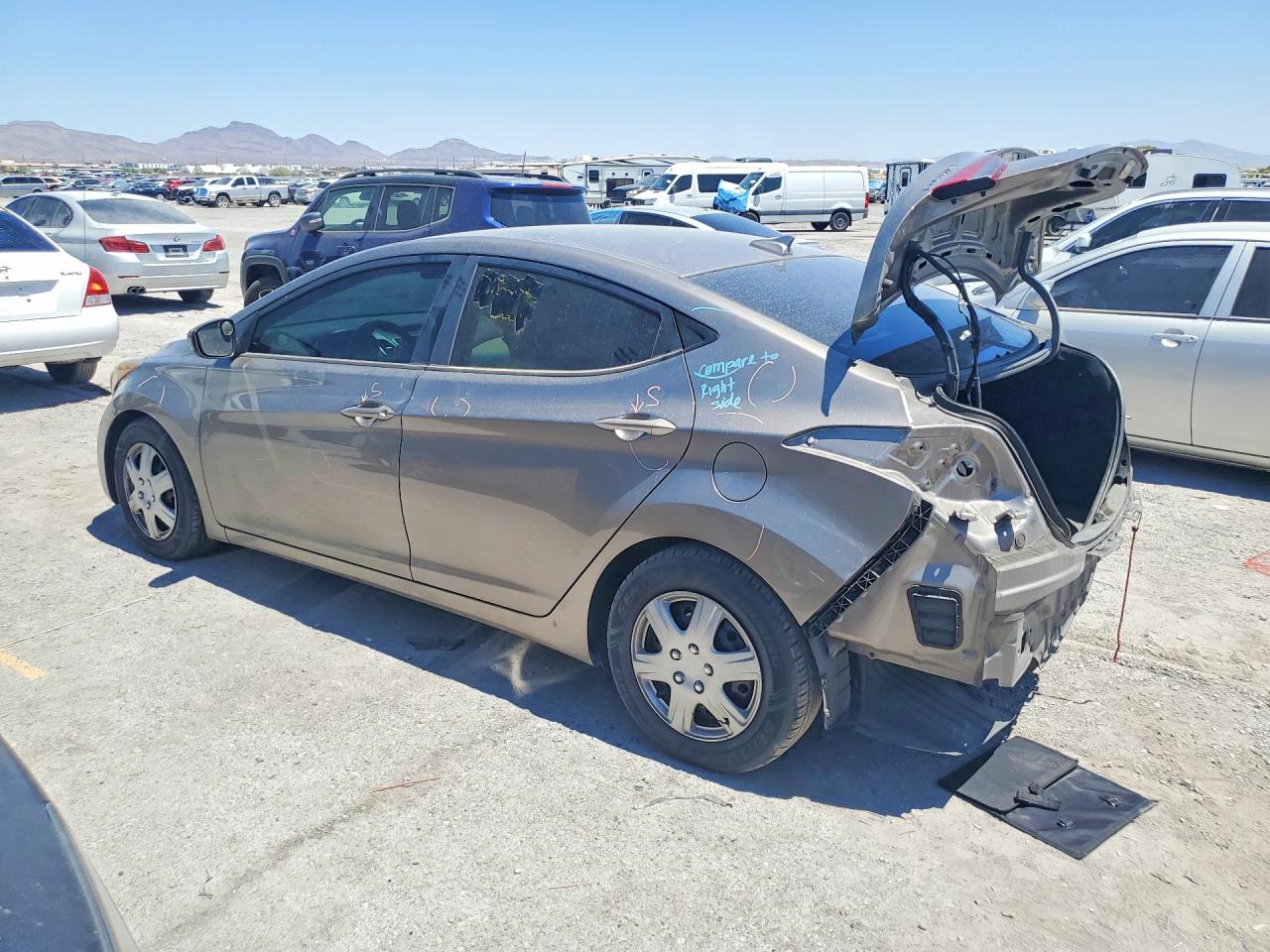 2016 HYUNDAI ELANTRA SE — снимка 2