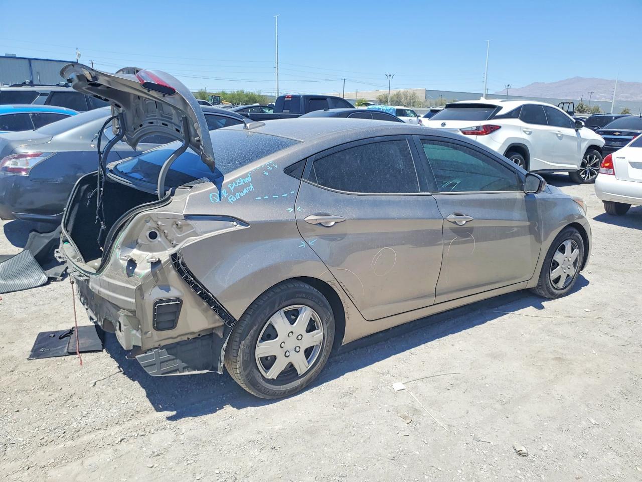 2016 HYUNDAI ELANTRA SE — снимка 3
