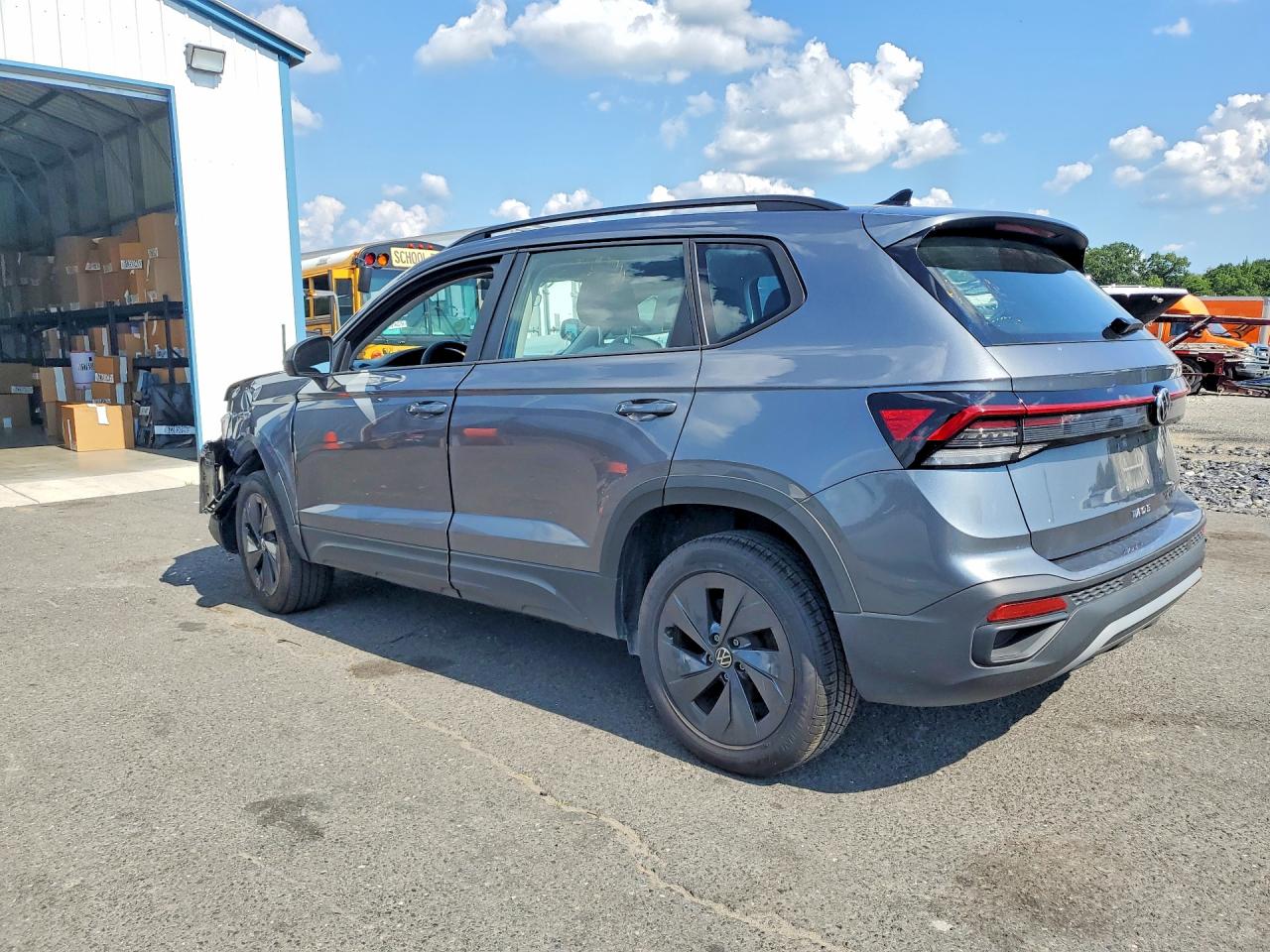 2026 VOLKSWAGEN TAOS S — снимка 2