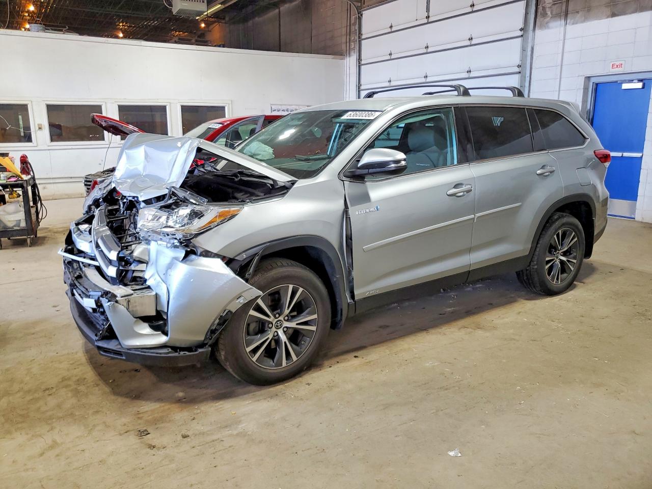 2019 TOYOTA HIGHLANDER HYBRID LE