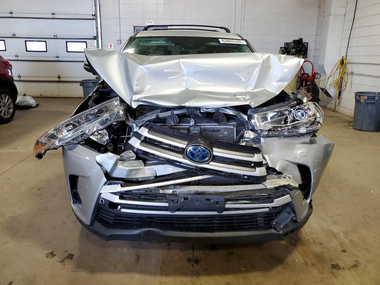 2019 TOYOTA HIGHLANDER HYBRID LE — снимка 5
