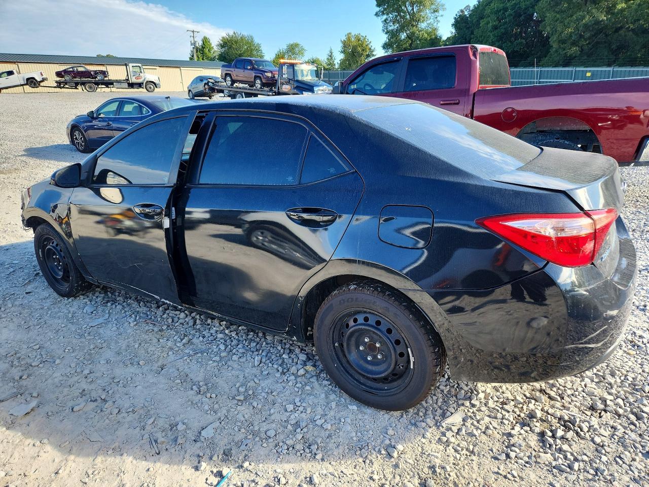 2018 TOYOTA COROLLA LE — снимка 2