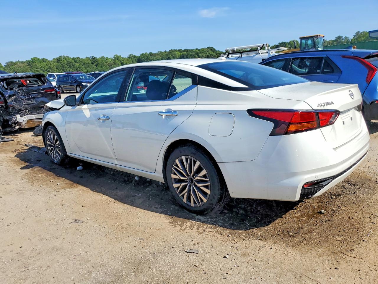 2025 NISSAN ALTIMA SV — снимка 2