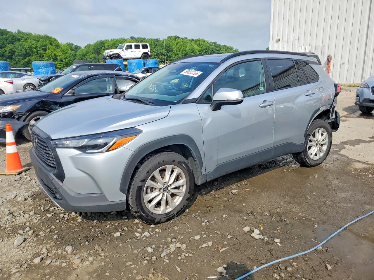 2023 TOYOTA COROLLA CROSS LE