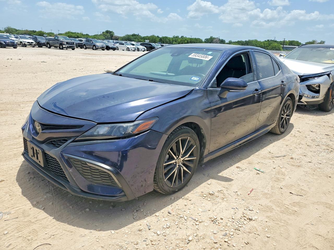 2022 TOYOTA CAMRY SE