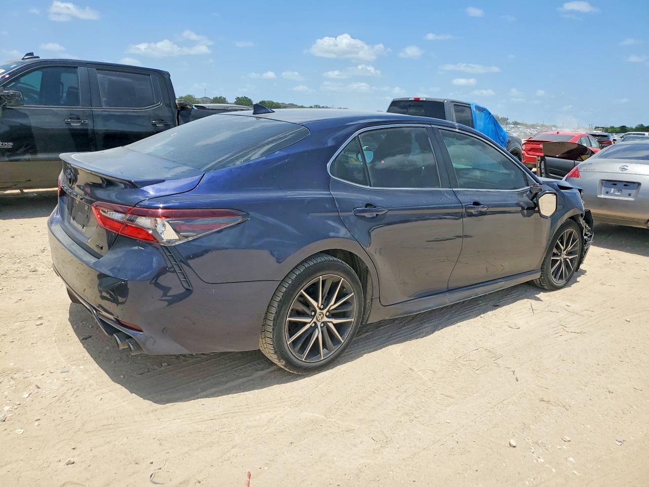 2022 TOYOTA CAMRY SE — снимка 3