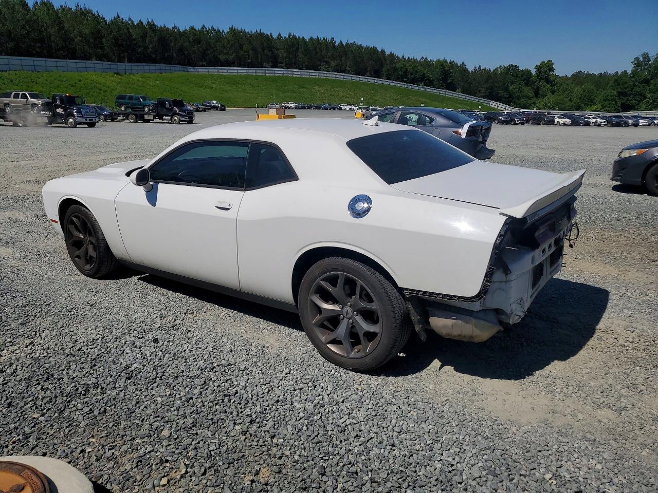 2017 DODGE CHALLENGER SXT — снимка 2