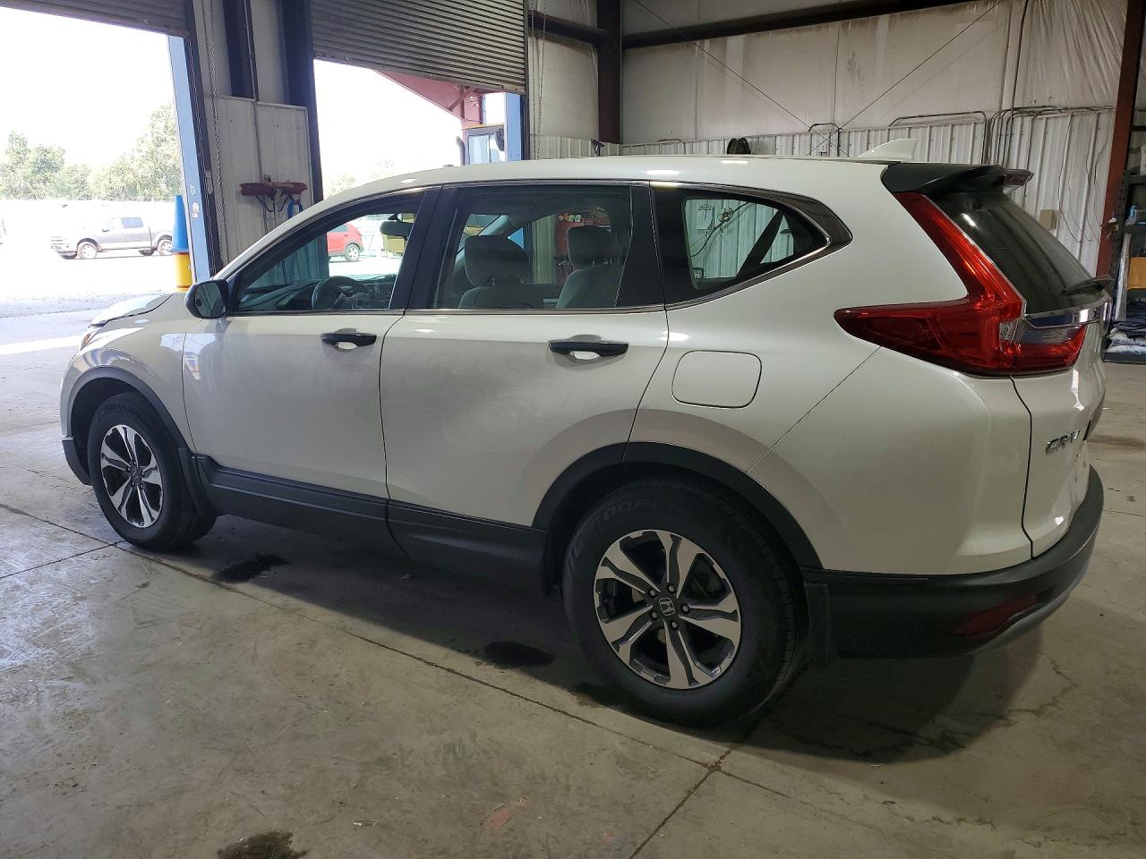 2017 HONDA CR-V LX — снимка 2