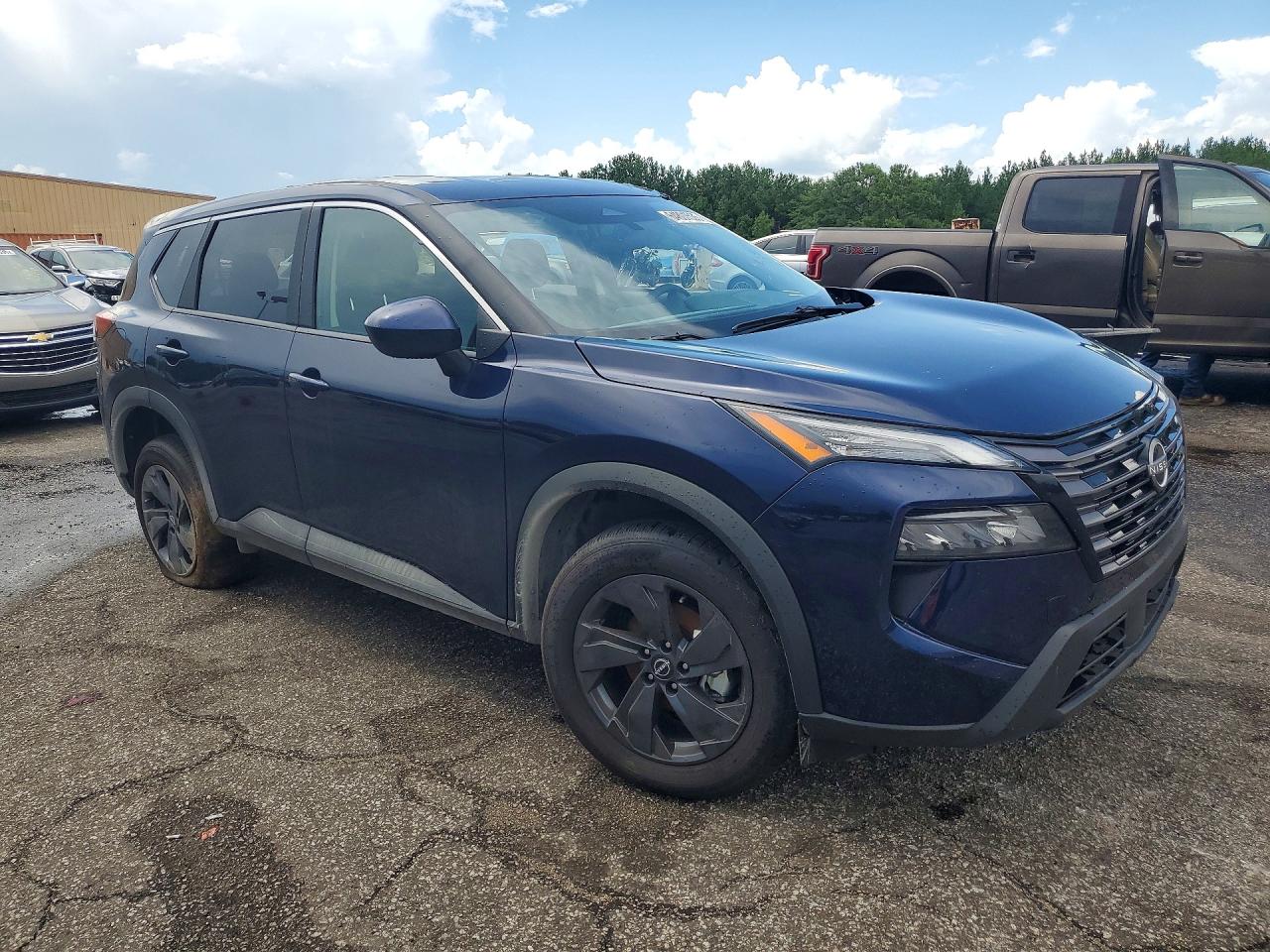 2026 NISSAN ROGUE SV — снимка 4