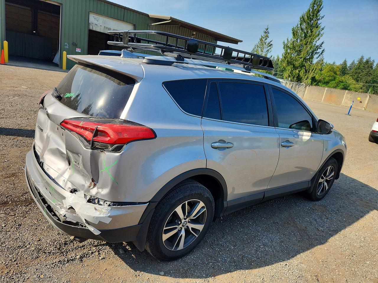 2016 TOYOTA RAV4 XLE — снимка 3