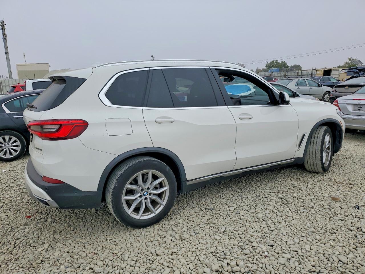 2020 BMW X5 SDRIVE 40I — снимка 3