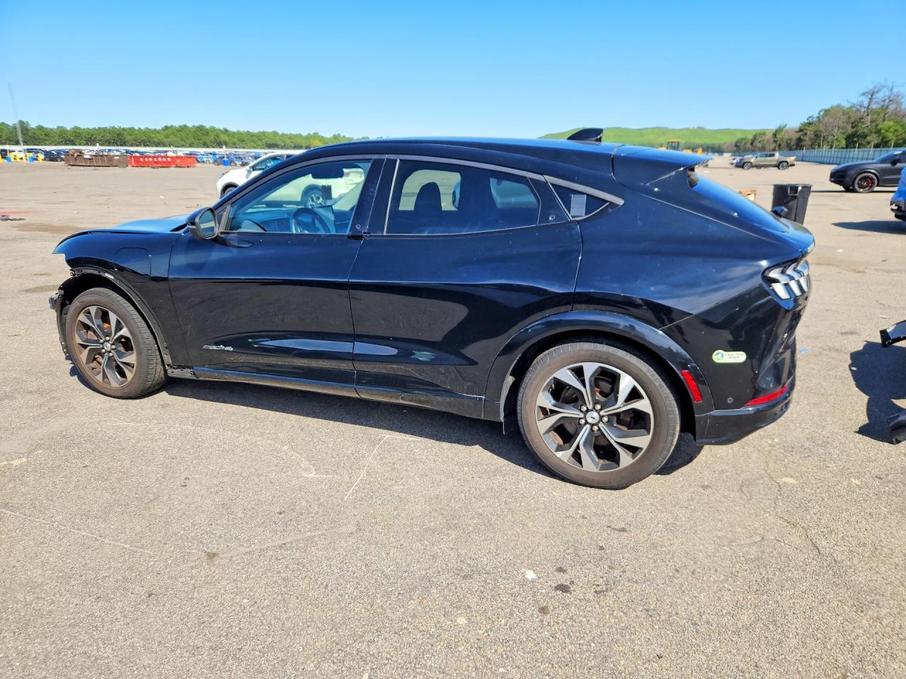 2021 FORD MUSTANG MACH-E PREMIUM — снимка 2