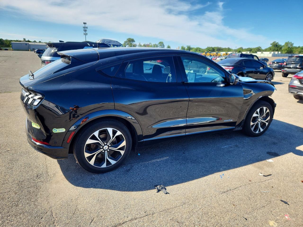 2021 FORD MUSTANG MACH-E PREMIUM — снимка 3