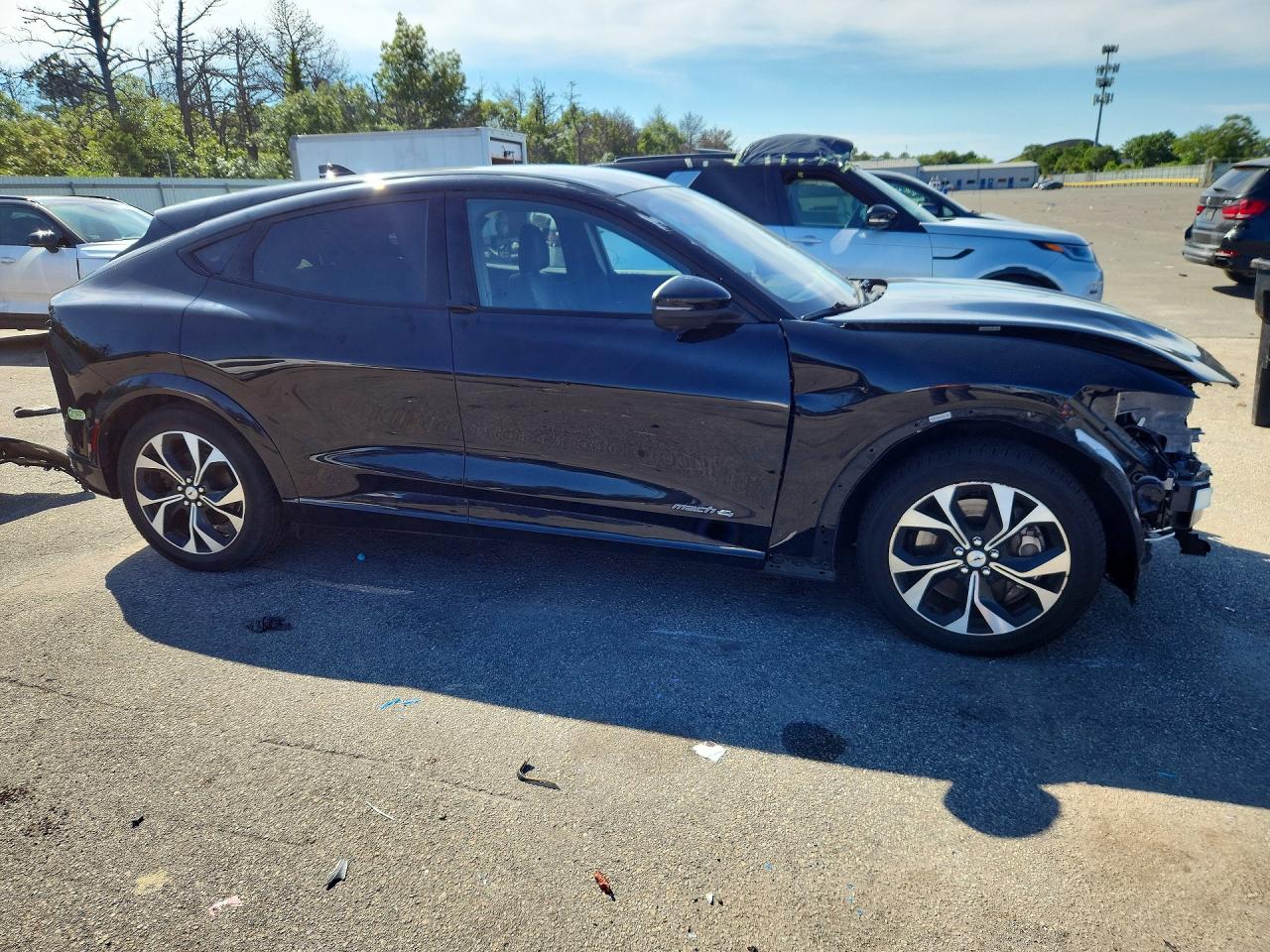 2021 FORD MUSTANG MACH-E PREMIUM — снимка 4