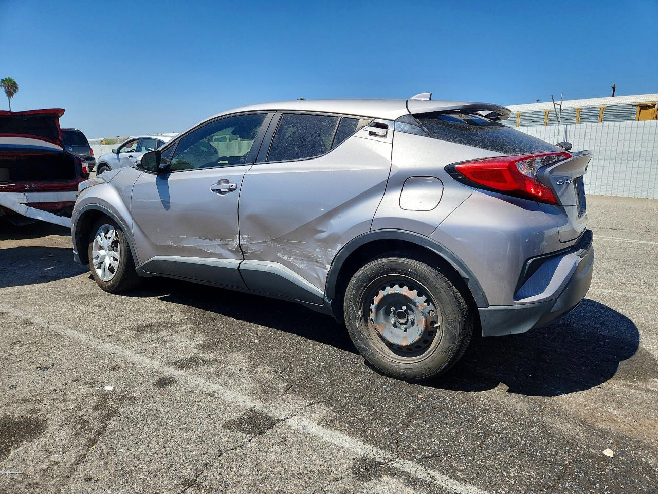 2019 TOYOTA C-HR LE — снимка 2