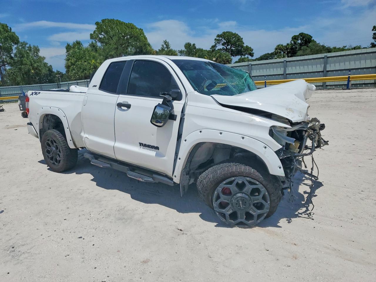2021 TOYOTA TUNDRA SR5 — снимка 4