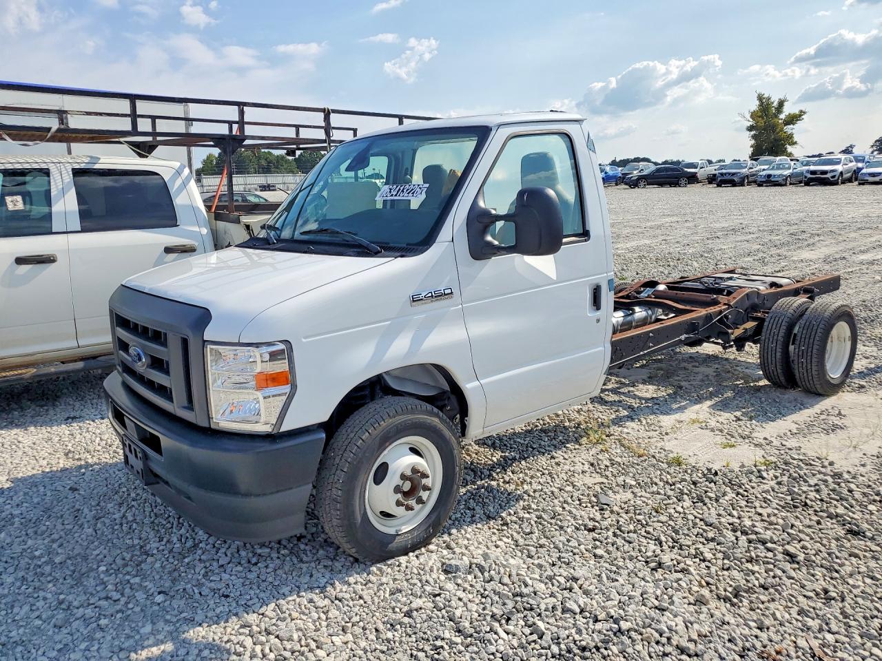 2024 FORD ECONOLINE E450 SUPER DUTY CUTAWAY VAN