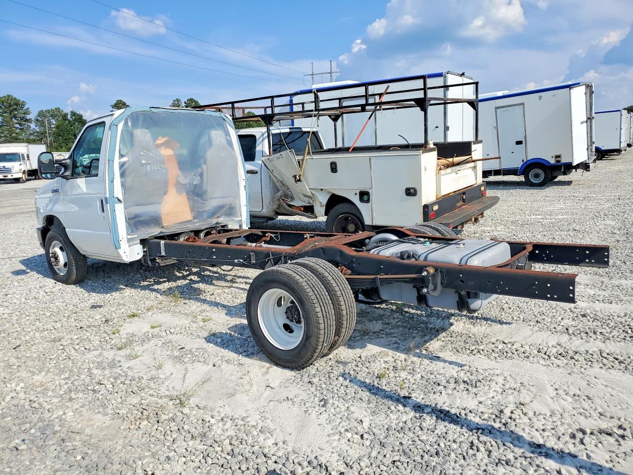 2024 FORD ECONOLINE E450 SUPER DUTY CUTAWAY VAN — снимка 2