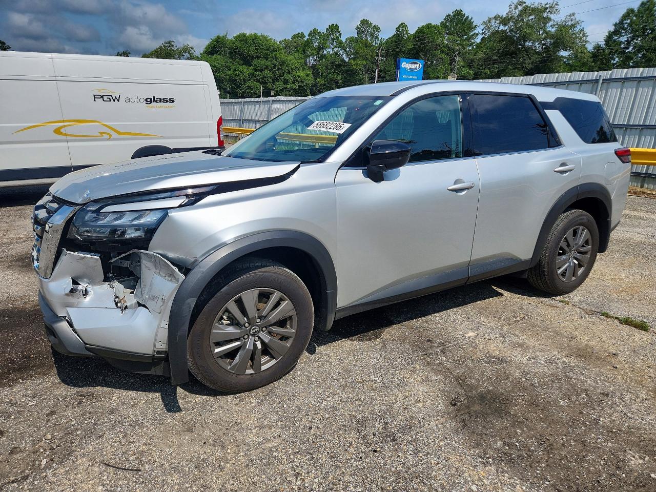 2025 NISSAN PATHFINDER S