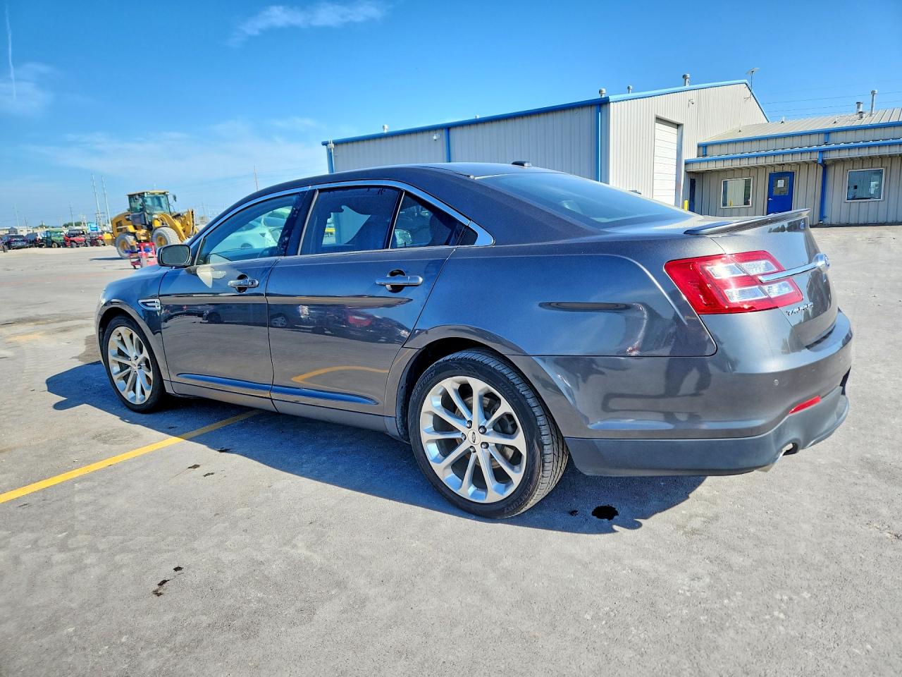2017 FORD TAURUS LIMITED — снимка 2