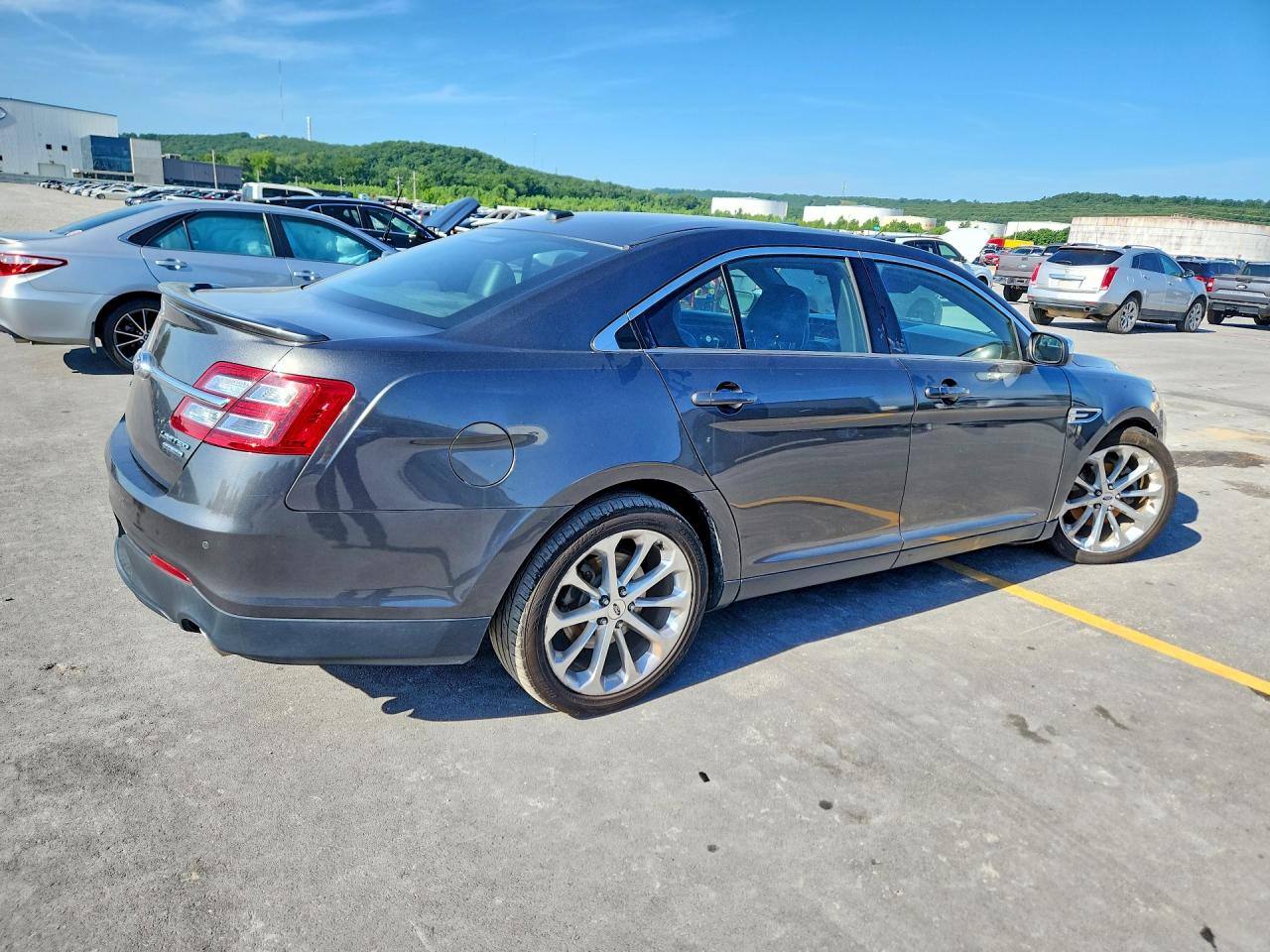 2017 FORD TAURUS LIMITED — снимка 3