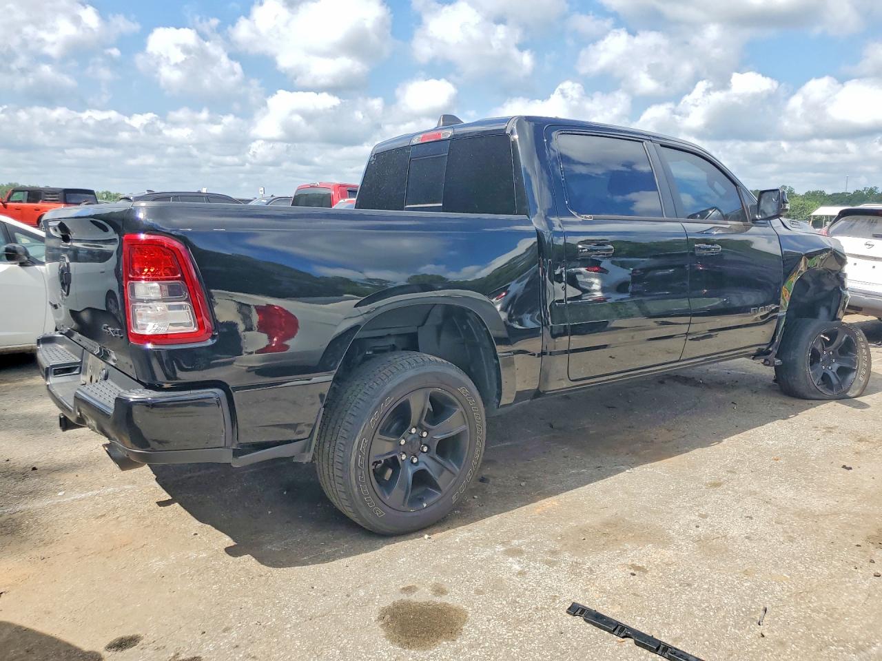2023 RAM 1500 BIG HORN — снимка 3