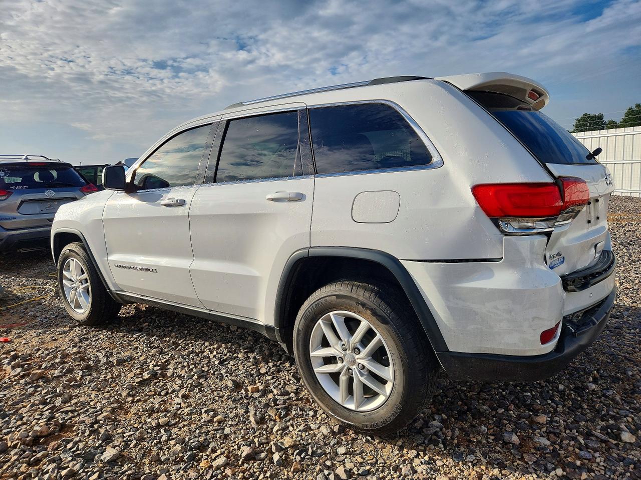 2018 JEEP GRAND CHEROKEE LAREDO — снимка 2