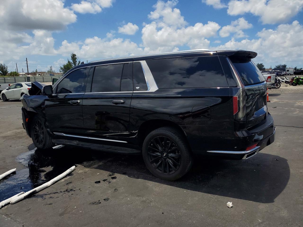2023 CADILLAC ESCALADE ESV LUXURY — снимка 2