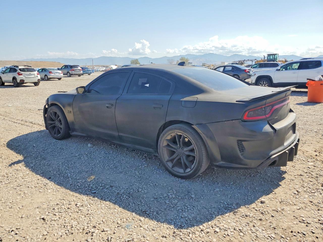 2016 DODGE CHARGER R/T — снимка 2