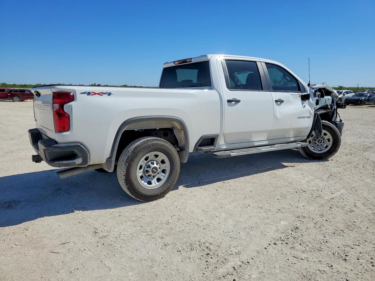 2026 CHEVROLET SILVERADO K2500 HEAVY DUTY — снимка 3