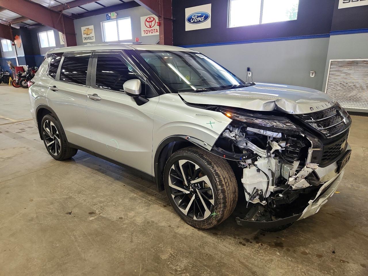2023 MITSUBISHI OUTLANDER SE — снимка 4