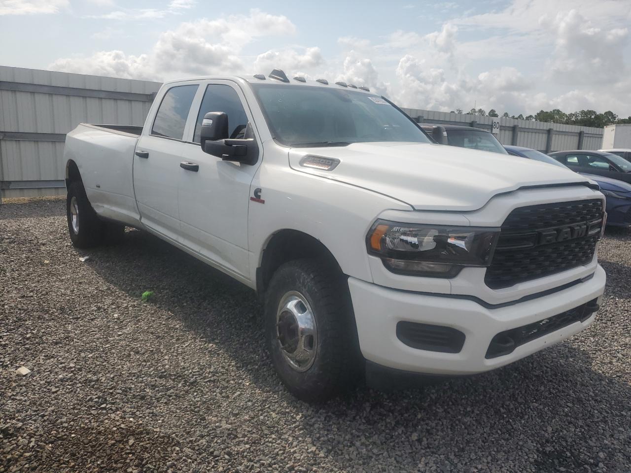 2024 RAM 3500 TRADESMAN — снимка 4