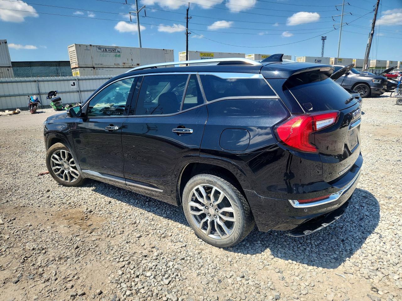 2022 GMC TERRAIN DENALI — снимка 2
