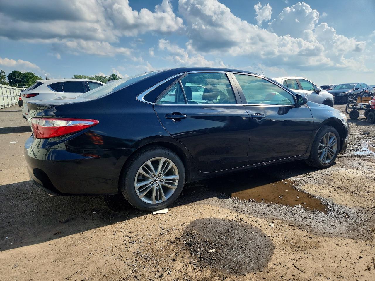 2017 TOYOTA CAMRY SE — снимка 3