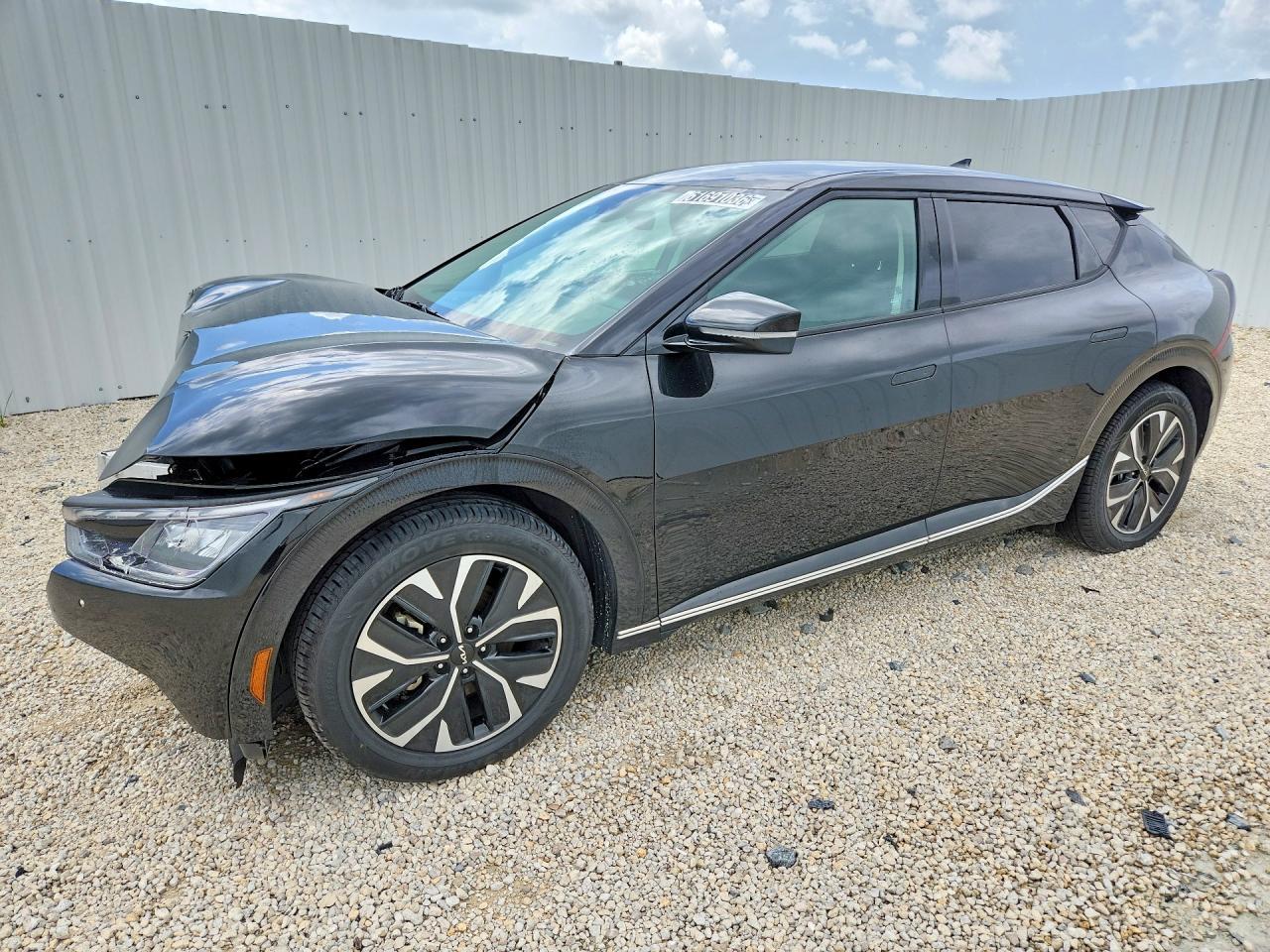 2024 KIA EV6 WIND