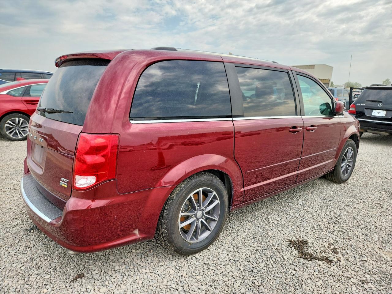 2017 DODGE GRAND CARAVAN SXT — снимка 3