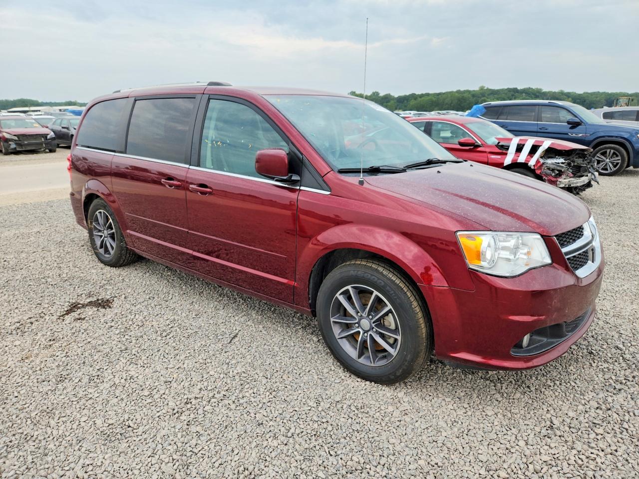 2017 DODGE GRAND CARAVAN SXT — снимка 4