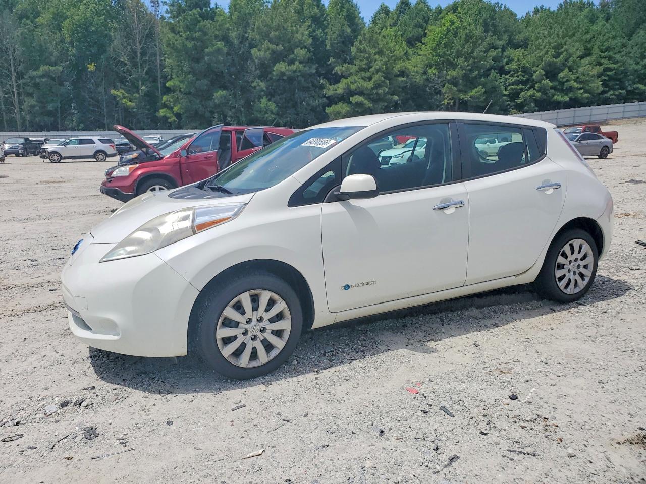 2015 NISSAN LEAF S