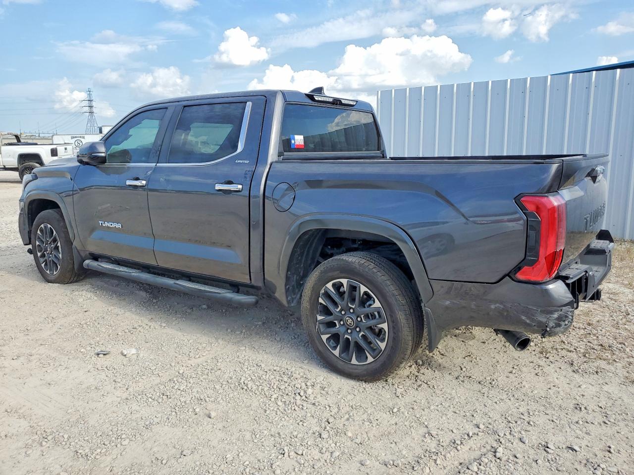 2026 TOYOTA TUNDRA CREWMAX LIMITED — снимка 2