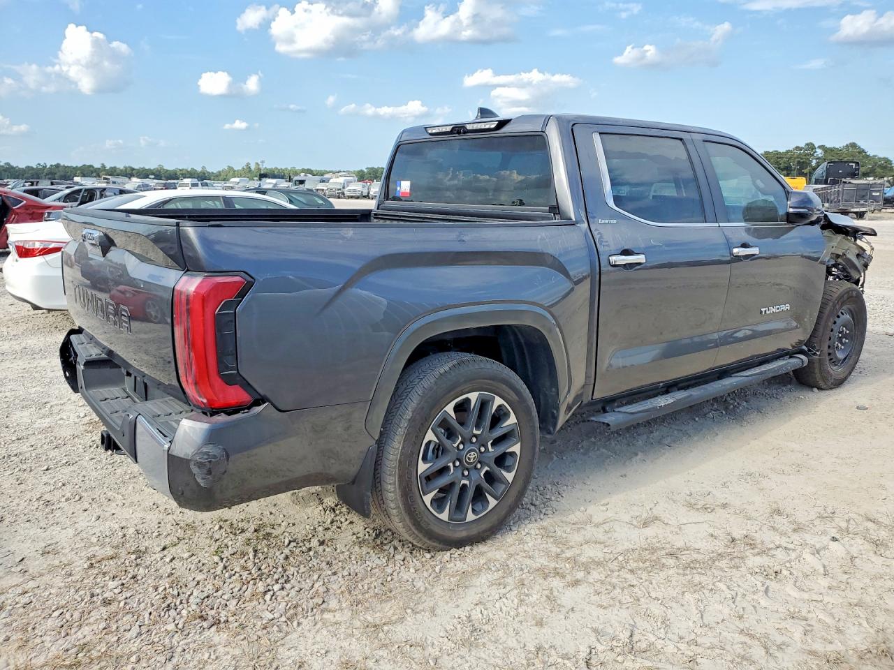 2026 TOYOTA TUNDRA CREWMAX LIMITED — снимка 3