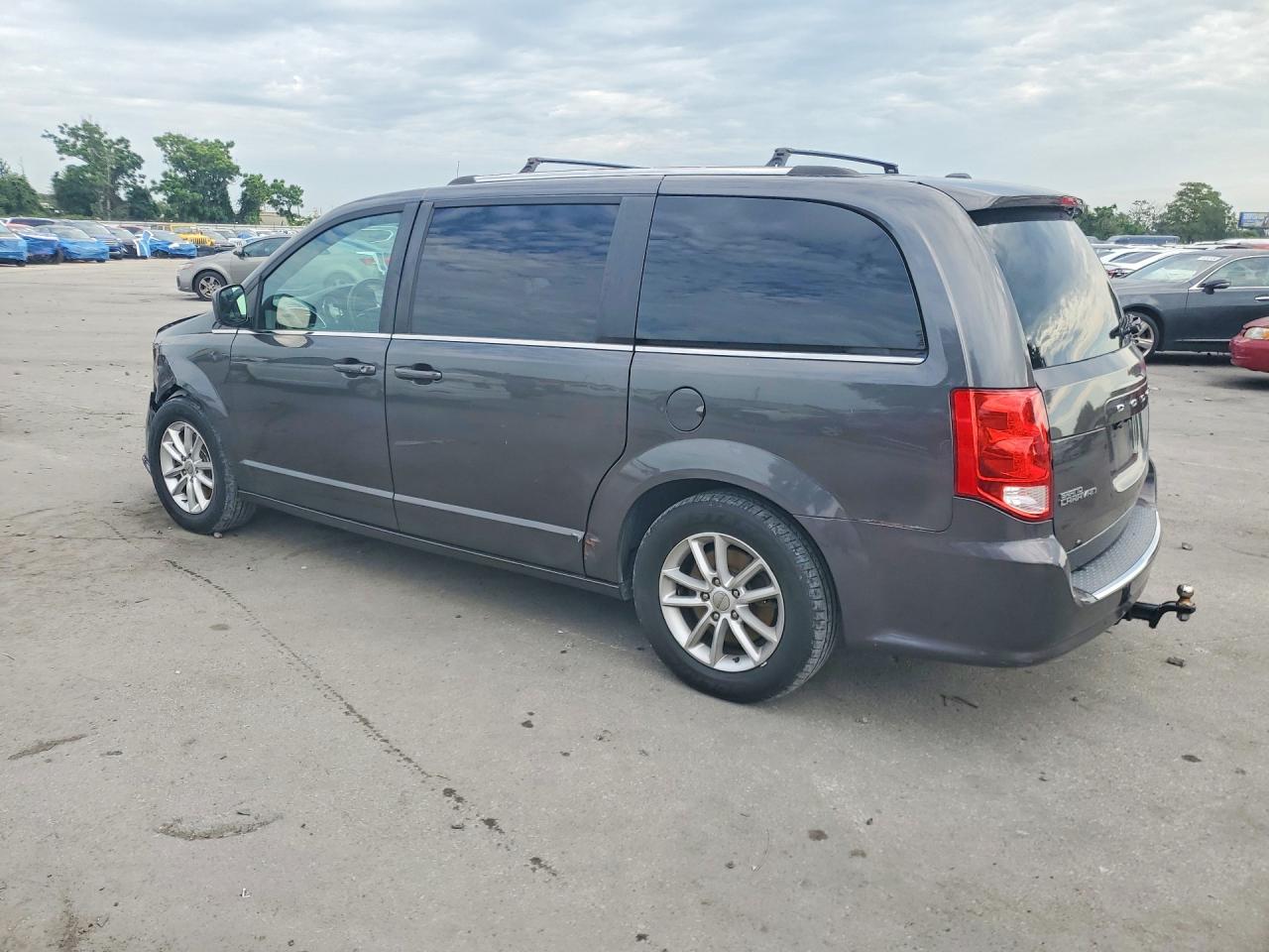 2018 DODGE GRAND CARAVAN SXT — снимка 2