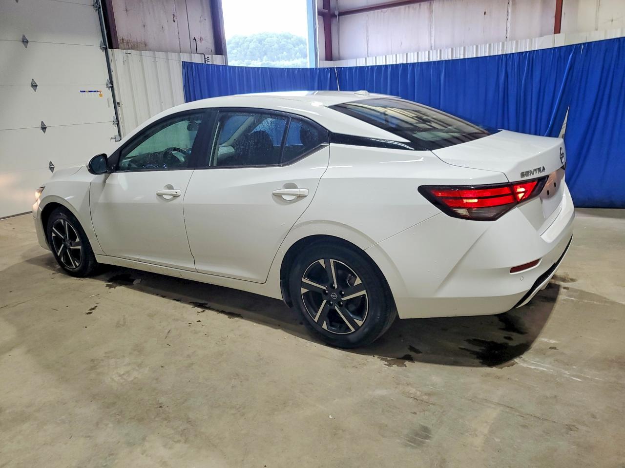 2025 NISSAN SENTRA SV — снимка 2